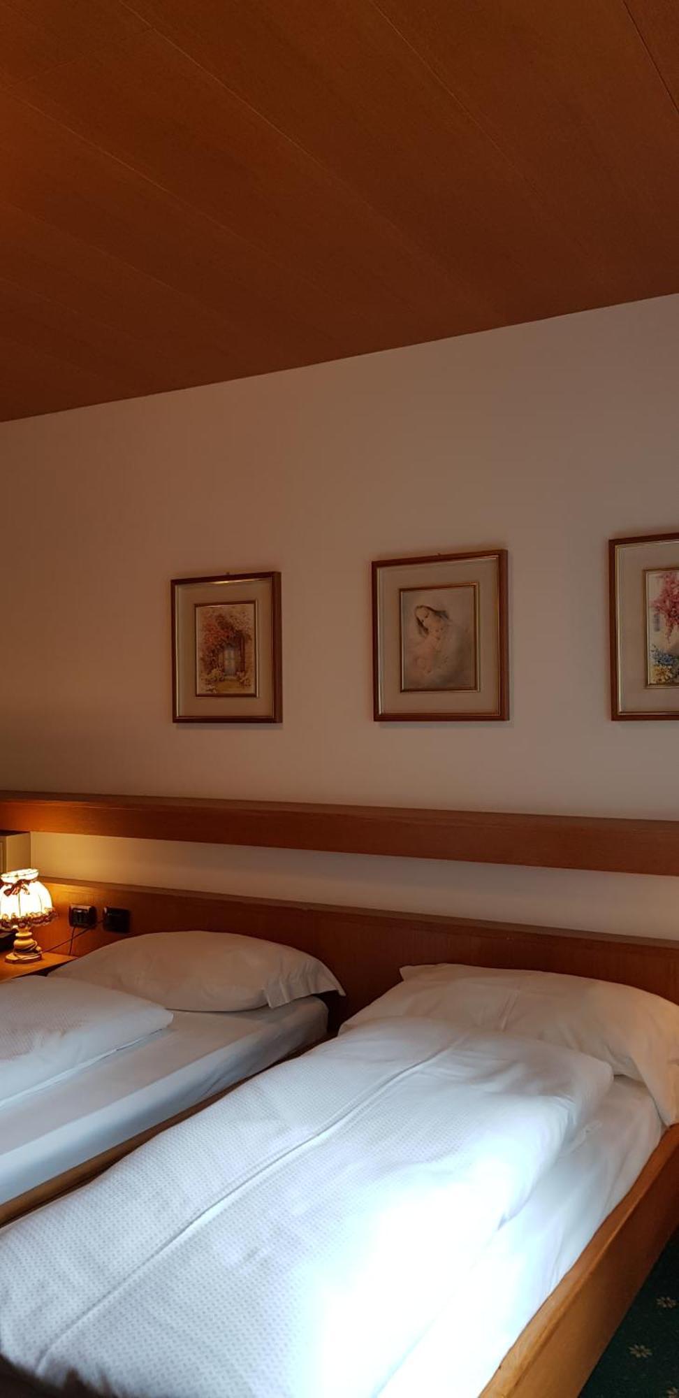 Hotel Roy Malga Ciapela Exterior photo