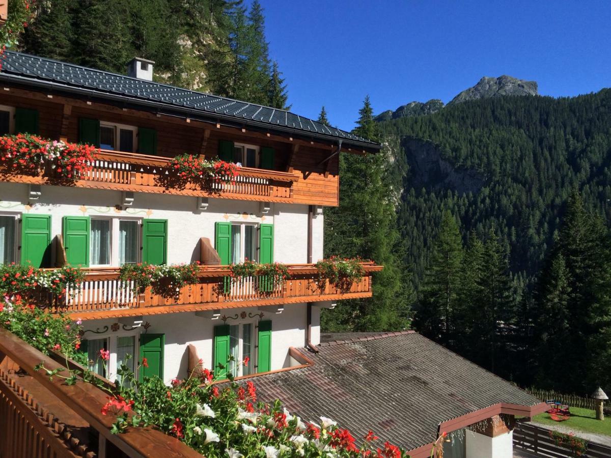 Hotel Roy Malga Ciapela Exterior photo